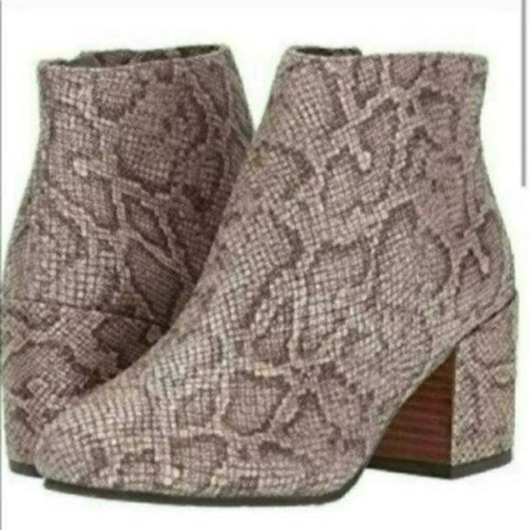 NWOB MSRP $249 gentle souls Blaise Block Heel Bootie Women's Size 6.5 - Picture 7 of 10